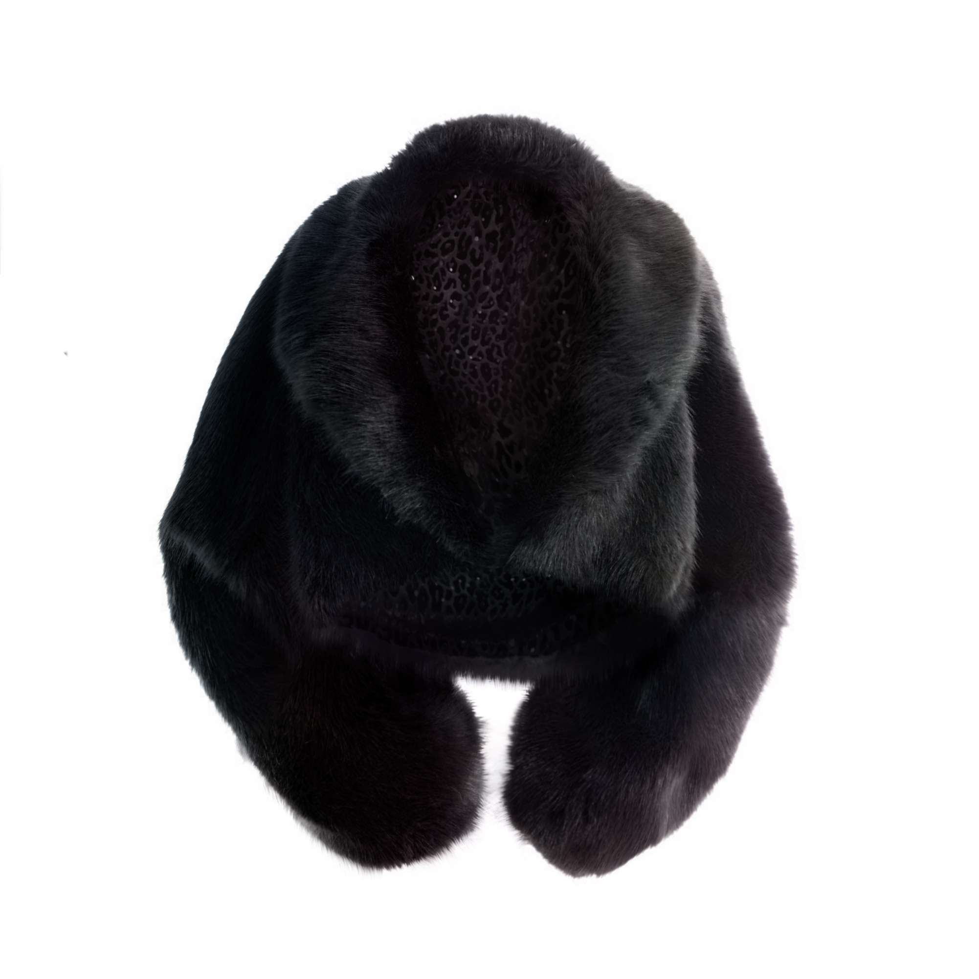 This soft luxury fur bolero is made of dense faux fur with a high-quality fine texture. Purist design, comfortable, and durable.
Sizes
One size
Material composition
vegan faux fur: 89% Modal | 11% Polyester | 20% Polyurethan

vegan Lining: 94% Polyester | 6% Elastan
Special features
particularly…