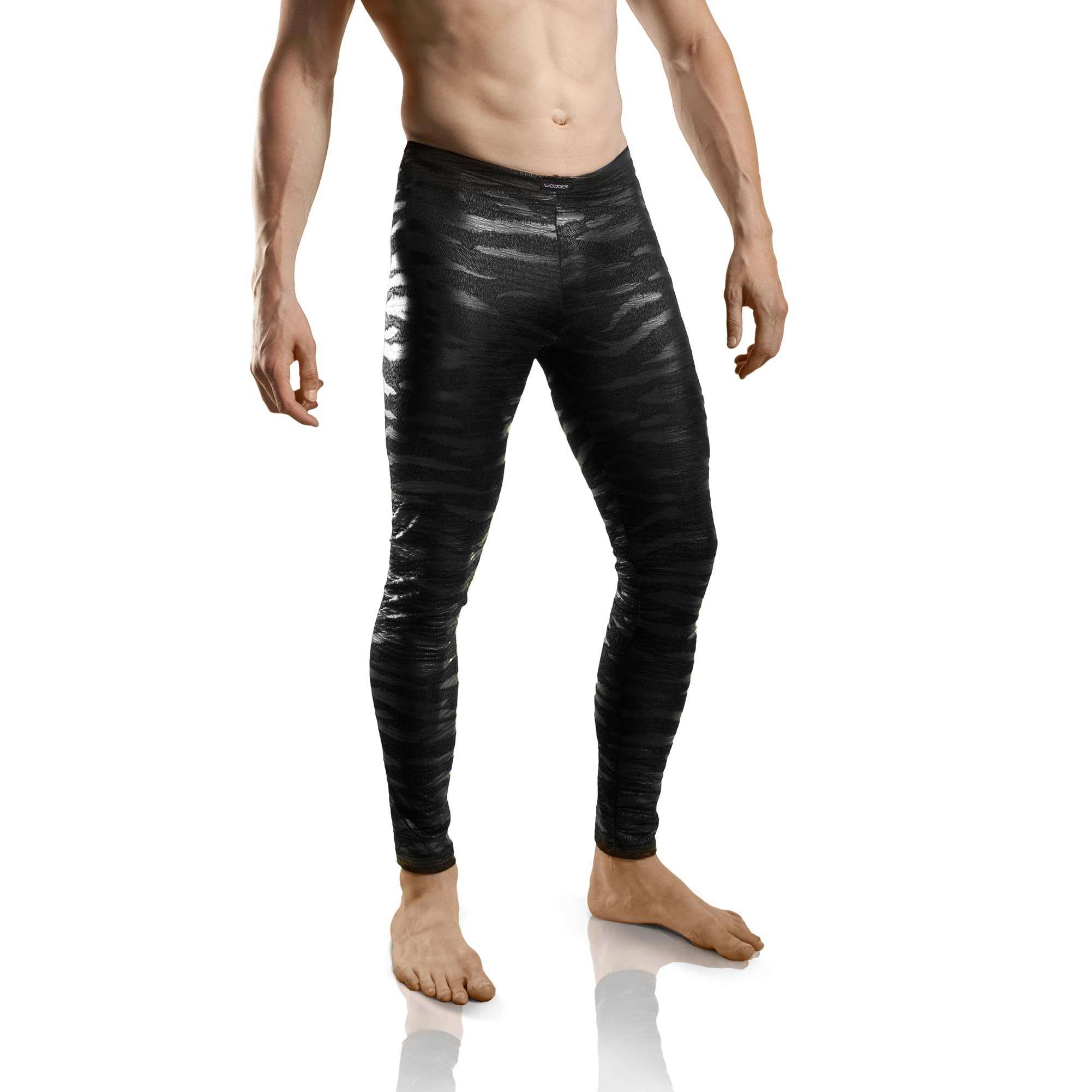 Produktion auf Bestellung, denn die matte Lederimitat Leggings aus der Gorilla Serie 315T270 gehört in die Kategorie: WOJOER “LIVE-Produkte”!
Größen
Erhältlich in den Größen S, M, L, XL
Materialzusammensetzung
Lederimitat: 97% Polyester  3% Elasthan
Besonderheiten
LIVE Produkt | matt glänzendes, dehnbares Material | hautenge Passform |…